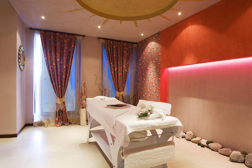 Hotel Parigi 비비오네 외부 사진
