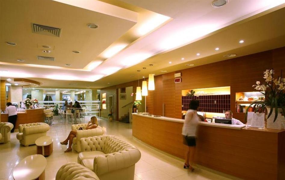 Hotel Parigi 비비오네 외부 사진