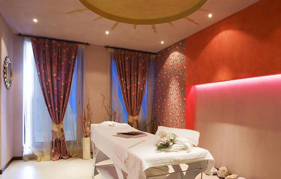 Hotel Parigi 비비오네 외부 사진