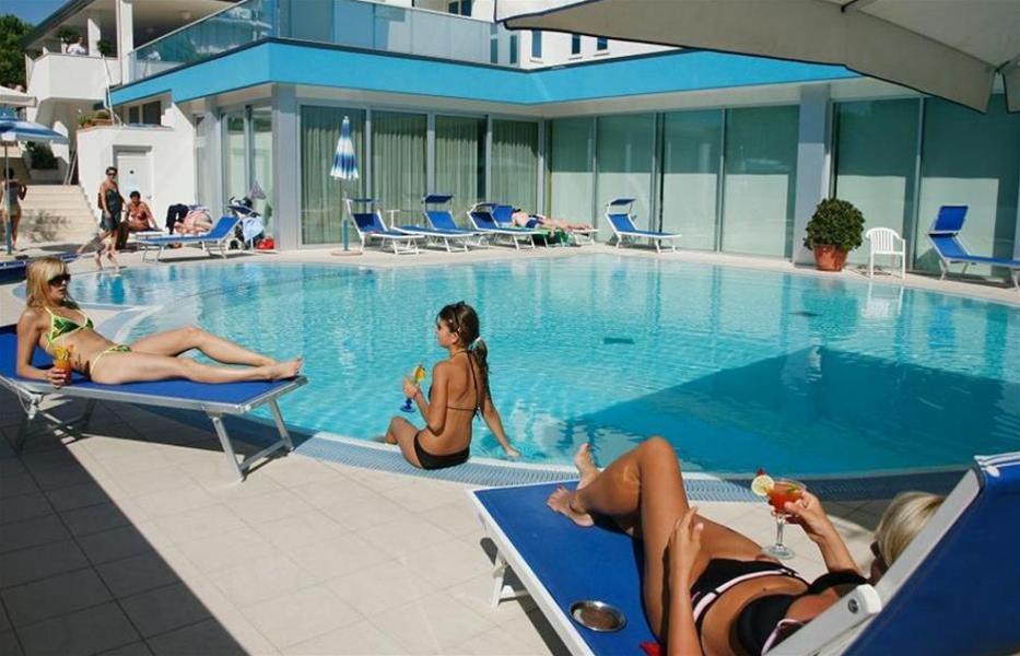 Hotel Parigi 비비오네 외부 사진
